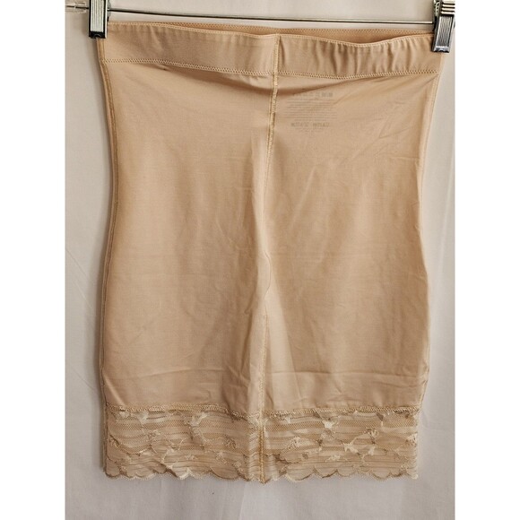 Red Hot Spanx Slip Women's Beige Size Medium - Picture 2 of 4